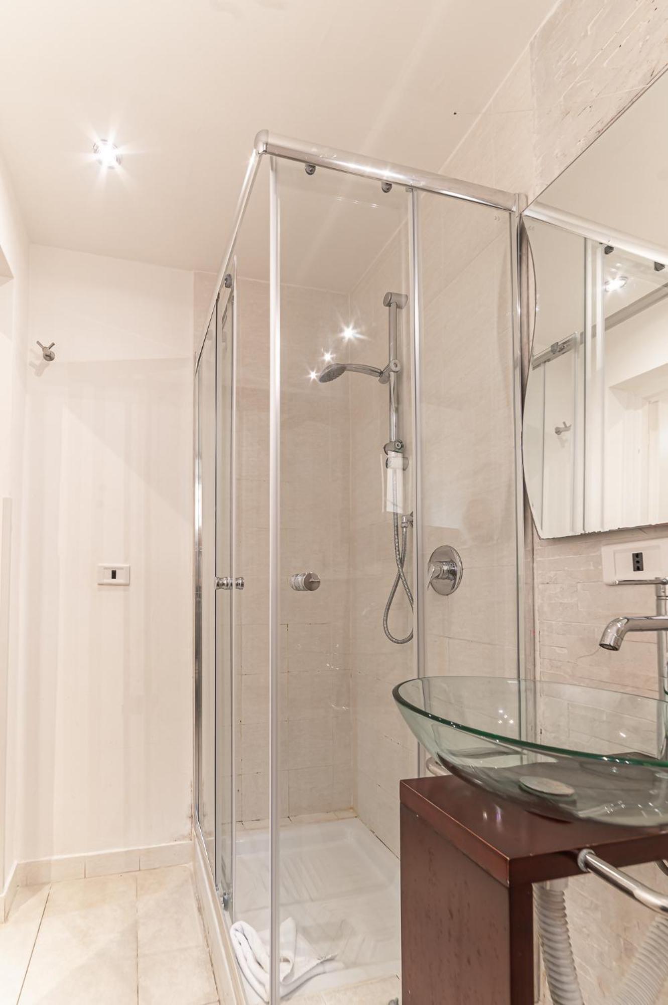 Bed & Breakfast Cristel Cozy - Termini Train Station *