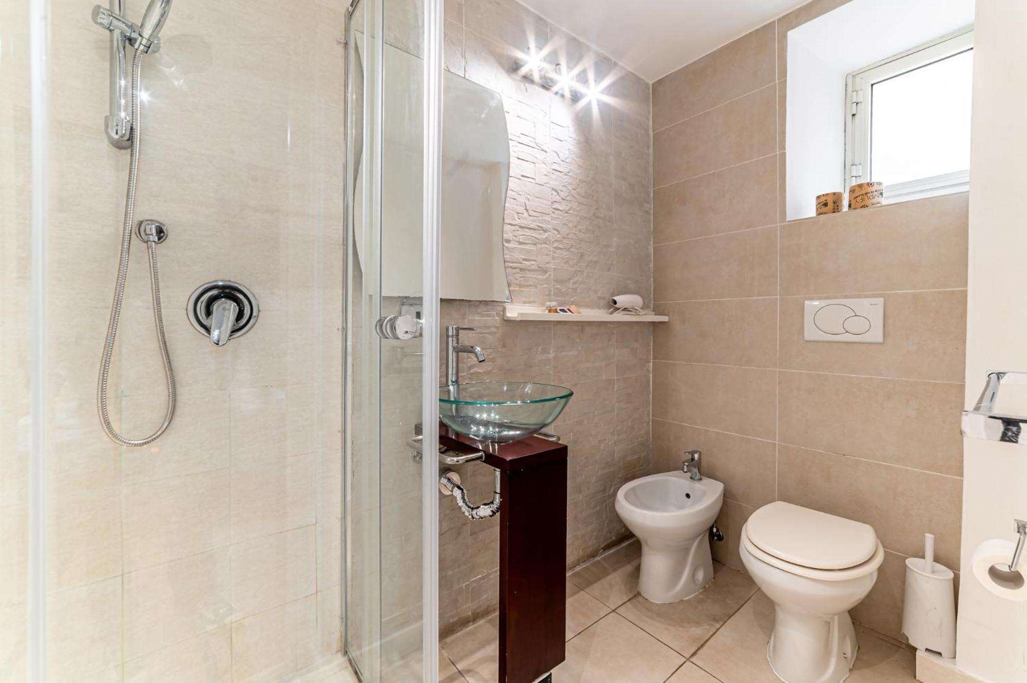 Cristel Cozy - Termini Train Station Guest house *